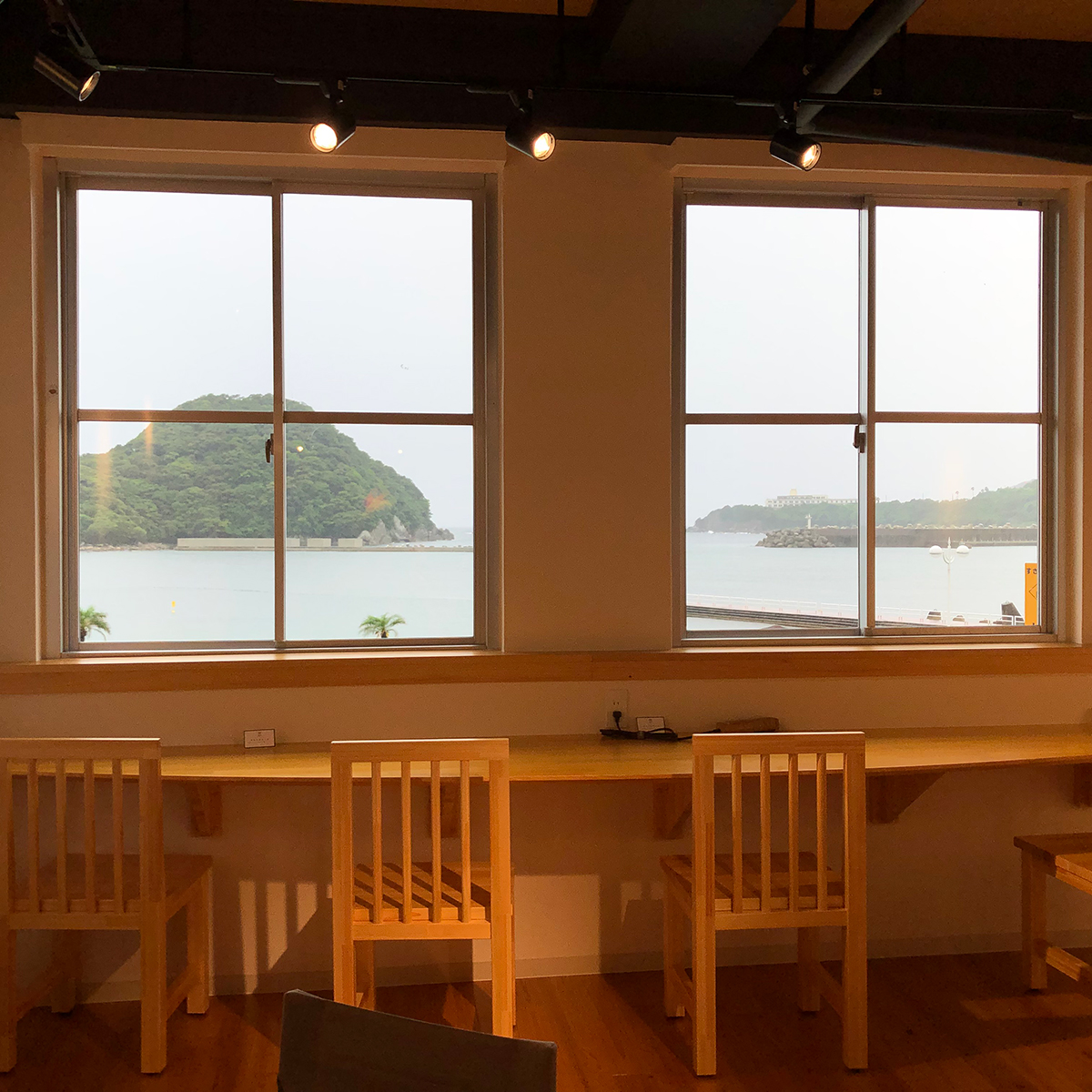 すさみ町観光案内所フロント110