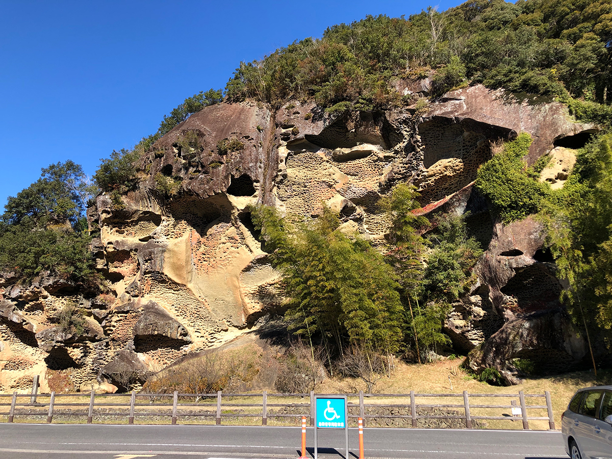 道の駅「虫喰岩」